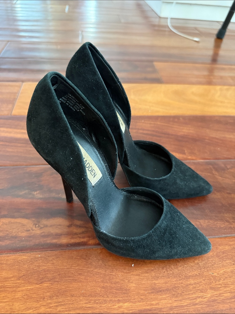 Steve Madden Varcity Black Suede Pointed Toe Heels